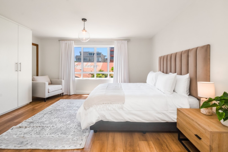 2 Bedroom Property for Sale in Sea Point Western Cape